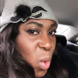 Meet your Posher, Cassandra